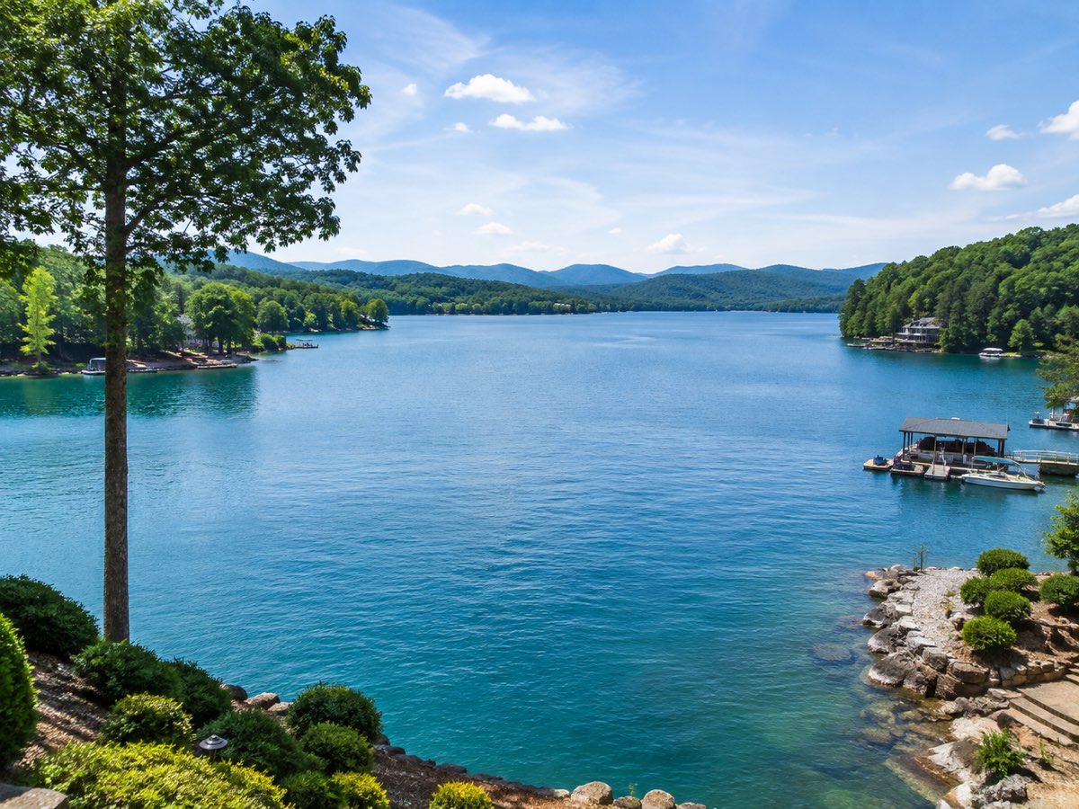 Lake Keowee, Western Upstate of South Carolina